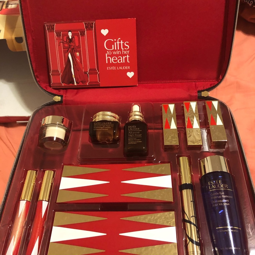 Estée Lauder blockbuster collection